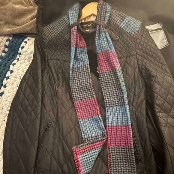 Real leather jacket - Picture 3 of 6